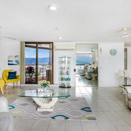 Cairns Ocean View Apartment In Aquarius 外观 照片